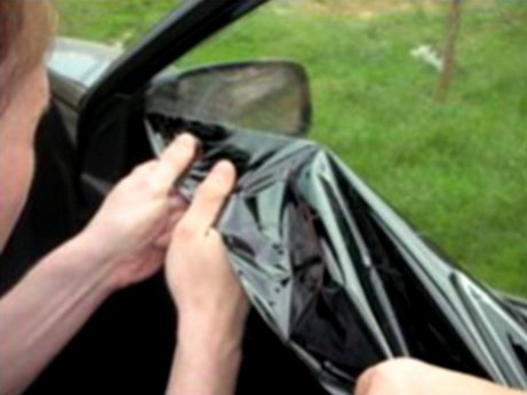 Способы тонирования стекол авто и видеоурок по нанесению пленки
